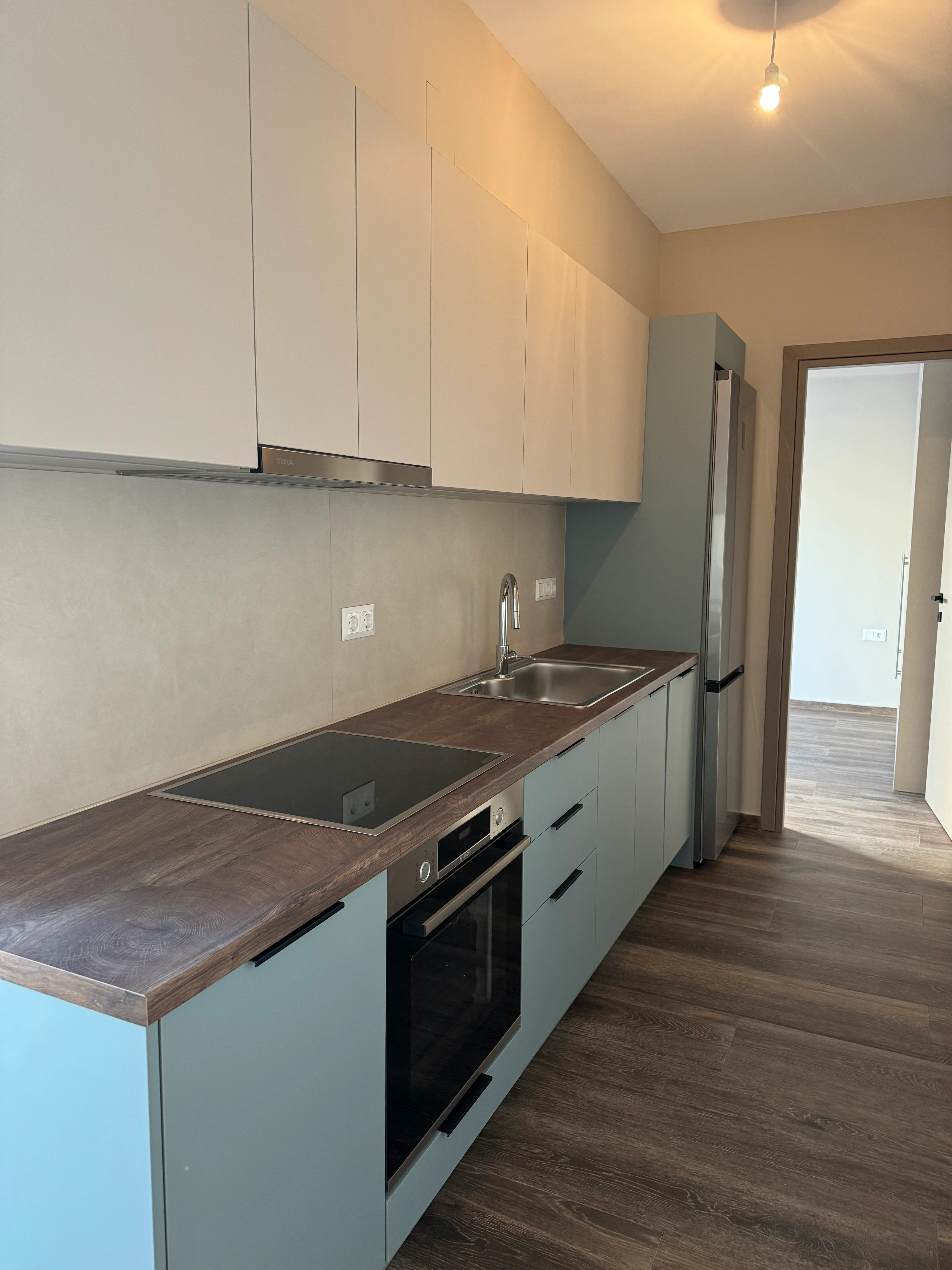 Kitchen countertop installation